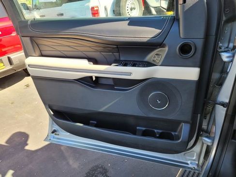 Used 2023 Ford Expedition Max Platinum AWD/4WD image 22