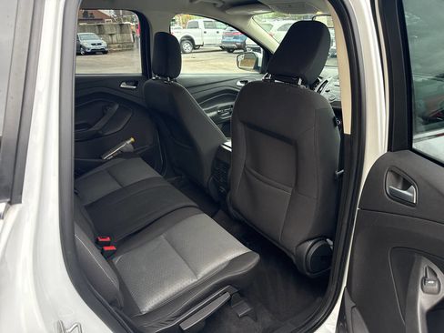 Used 2018 Ford Escape SE image 6