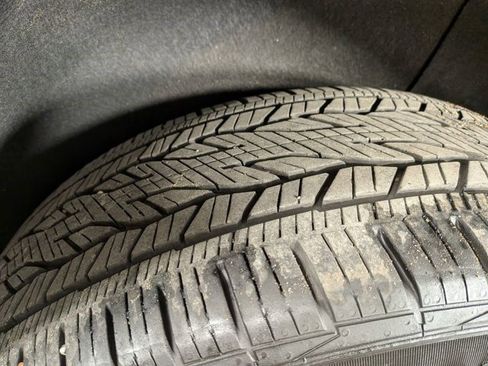 Certified 2025 Buick Enclave Sport Touring image 16