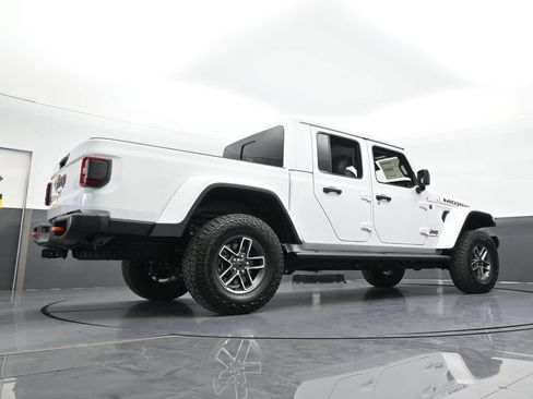 New 2026 Jeep Gladiator Mojave AWD/4WD image 57
