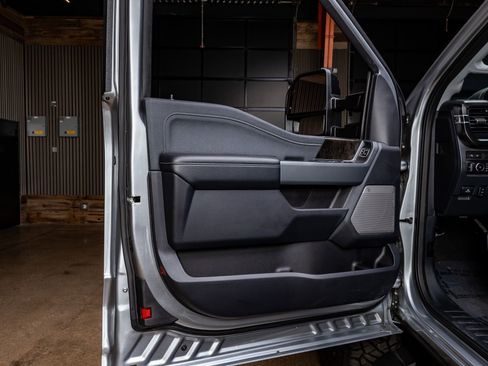 Used 2024 Ford F350 Lariat w/ FX4 Off-Road Package image 37