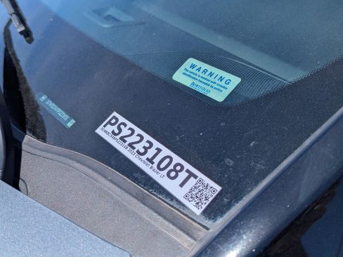 Used 2023 Chevrolet Blazer LT image 17