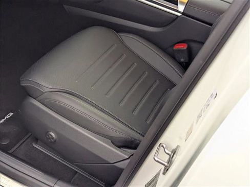 New 2026 Mercedes-Benz GLC 300 4MATIC image 4