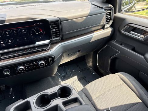 Used 2022 GMC Sierra 1500 Elevation AWD/4WD image 27