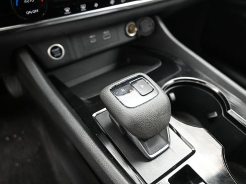 Used 2021 Nissan Rogue SV image 15