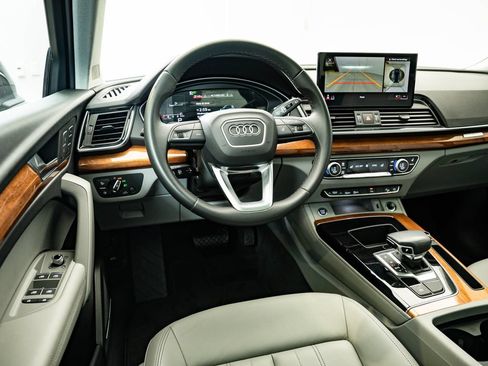 Used 2023 Audi Q5 2.0T Premium Plus w/ Premium Plus Package AWD/4WD image 34