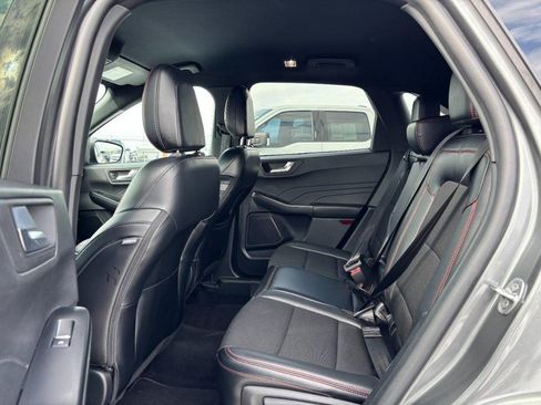Used 2025 Ford Escape ST-Line image 12