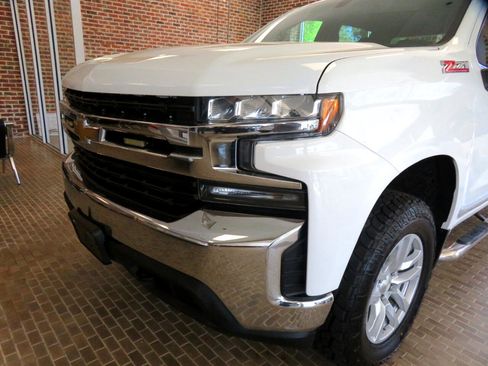 Used 2019 Chevrolet Silverado 1500 LT w/ Z71 Off-Road Package image 54