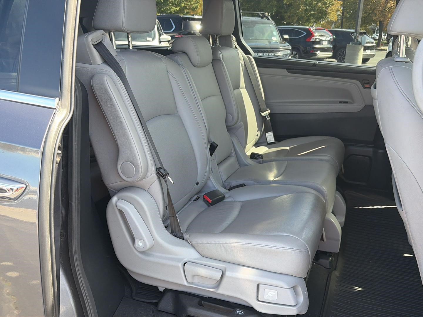 Certified 2023 Honda Odyssey Touring image 24
