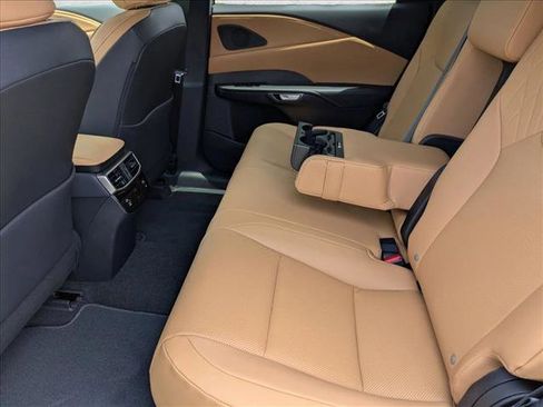 New 2026 Lexus RX 350h AWD/4WD image 15