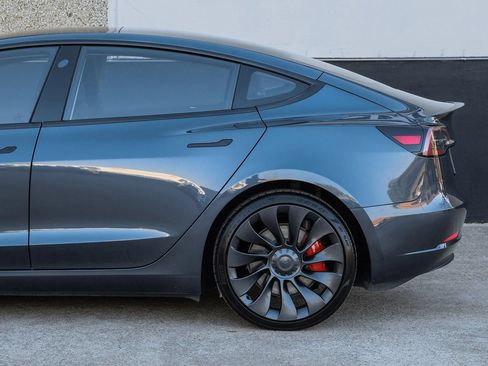 Used 2023 Tesla Model 3 Performance AWD/4WD image 21