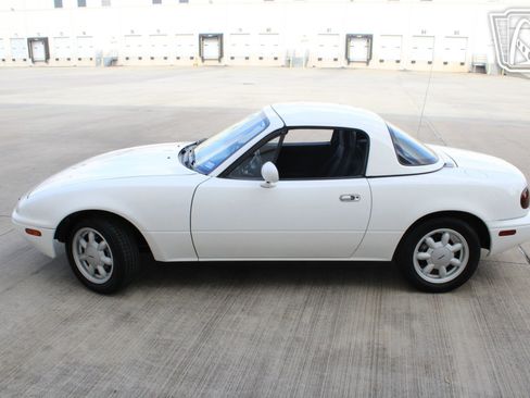 Used 1990 MAZDA MX-5 Miata image 24