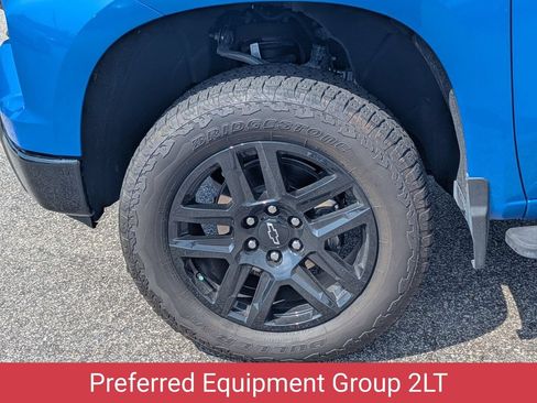 Used 2025 Chevrolet Silverado 1500 LT Trail Boss w/ Convenience Package II AWD/4WD image 8