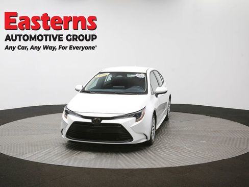 Used 2024 Toyota Corolla LE image 87