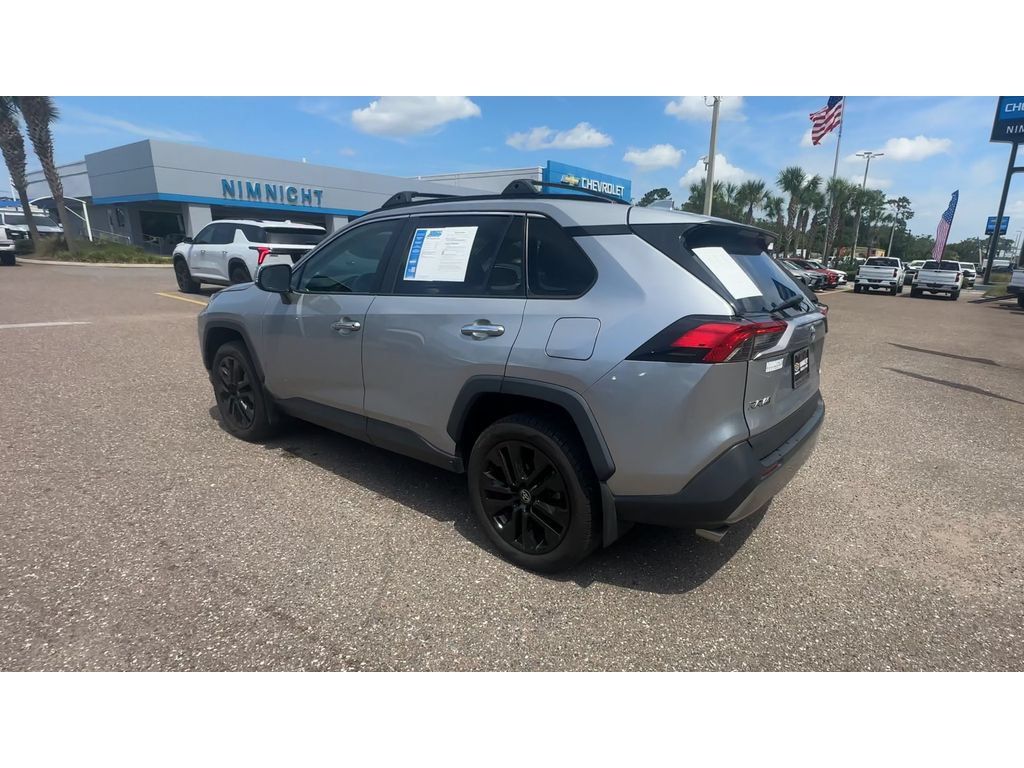 Used 2022 Toyota RAV4 Limited AWD/4WD image 4