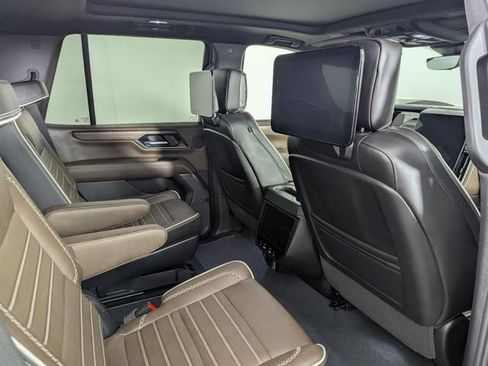 Used 2025 GMC Yukon Denali Ultimate image 22
