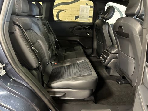 Used 2024 Lincoln Nautilus Reserve w/ Equipment Group 202A image 19