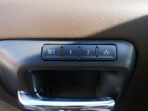 Used 2016 GMC Sierra 2500 Denali w/ Duramax Plus Package image 14