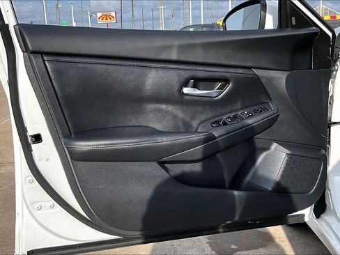 Used 2022 Nissan Sentra SV w/ All-Weather Package image 22