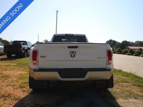 Used 2017 RAM 3500 Laramie Longhorn AWD/4WD image 3