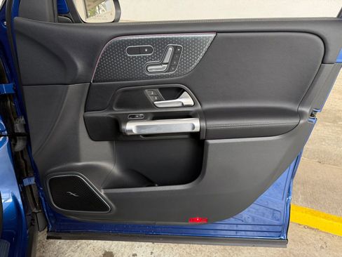 Certified 2024 Mercedes-Benz GLB 250 4MATIC image 21