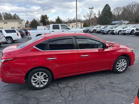 Used 2017 Nissan Sentra SV w/ Style Package image 7