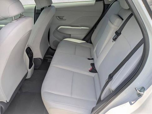 Certified 2025 Hyundai Kona SEL FWD image 18