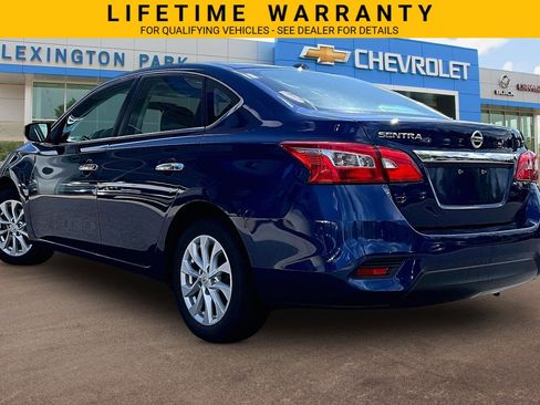 Used 2019 Nissan Sentra SV FWD image 3