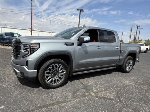 Used 2025 GMC Sierra 1500 Denali Ultimate image 9