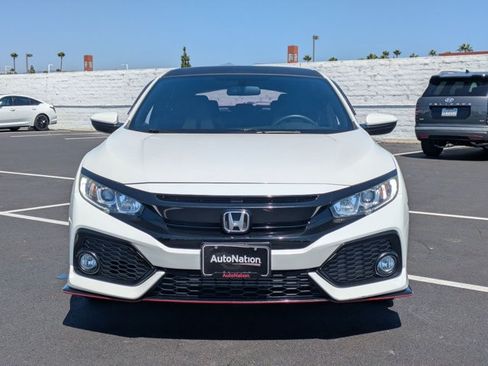 Used 2018 Honda Civic Sport image 2