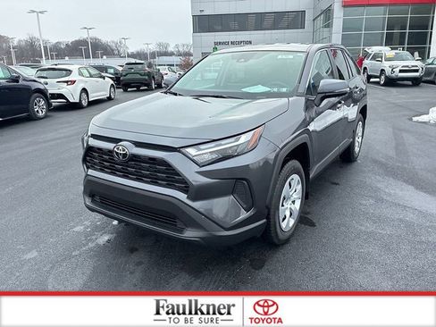 Used 2025 Toyota RAV4 LE image 18