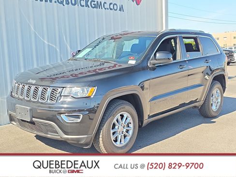 Used 2020 Jeep Grand Cherokee Laredo RWD image 3