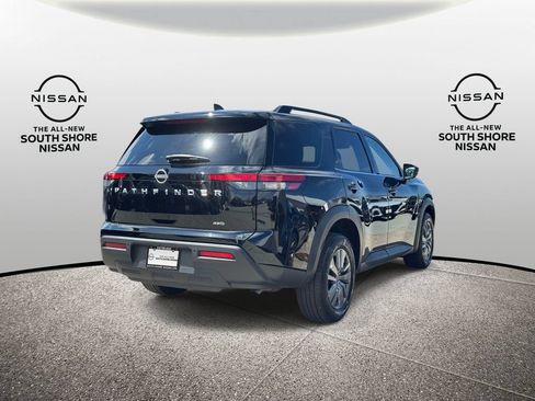 Used 2025 Nissan Pathfinder SV AWD/4WD image 5