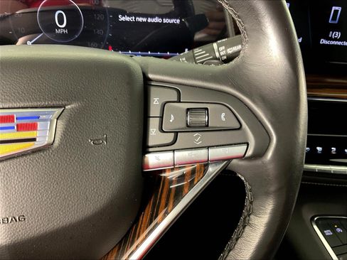 Used 2024 Cadillac Escalade Luxury w/ LPO, Floor Liner Package AWD/4WD image 12