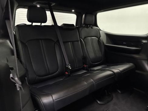 Used 2024 Jeep Wagoneer Series II image 35