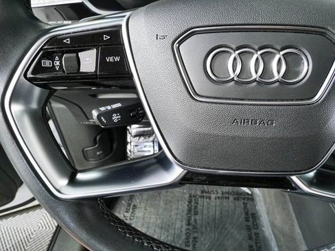 Used 2024 Audi Q8 e-tron Premium Plus AWD/4WD image 11