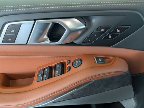 New 2026 BMW X5 xDrive40i w/ Executive Package image 16