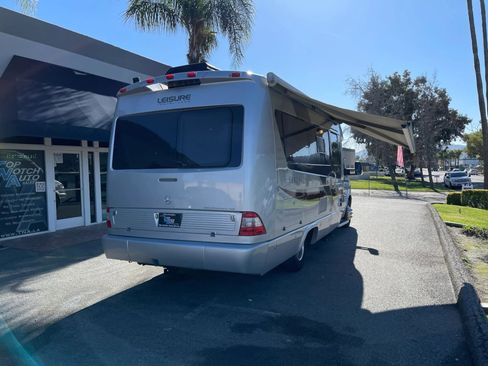 Used 2013 Mercedes-Benz Sprinter 3500 image 5