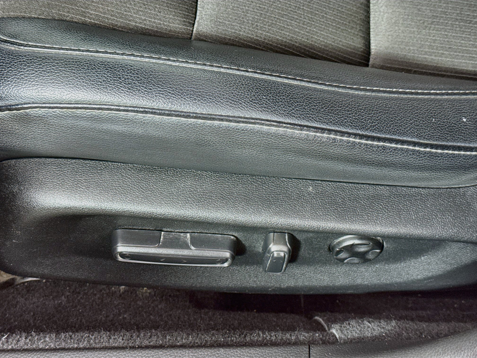 Used 2018 Honda Accord Sport image 19