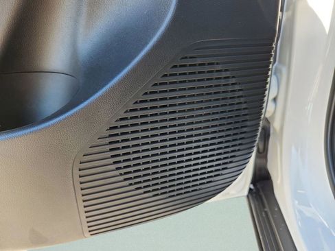 New 2026 Hyundai Kona SE image 16