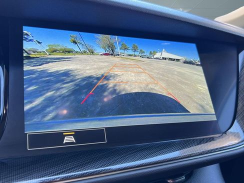 Used 2023 Buick Envision Essence image 25