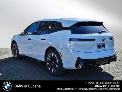 New 2026 BMW iX xDrive45 w/ M Sport Package AWD/4WD image 5