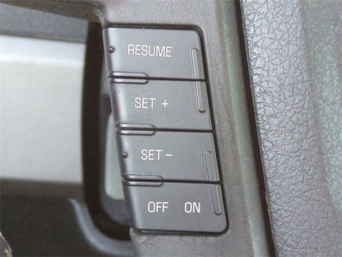 Used 2010 Ford F150 Lariat image 24