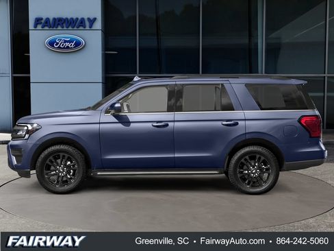 Used 2022 Ford Expedition XLT AWD/4WD image 3