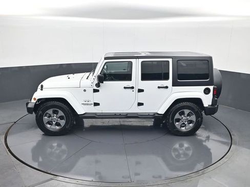 Used 2016 Jeep Wrangler Unlimited Sahara AWD/4WD image 20