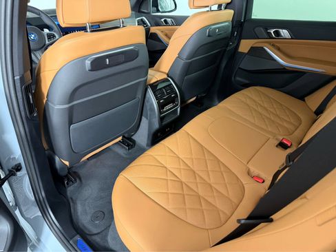 New 2026 BMW X5 xDrive50e w/ M Sport Package image 18