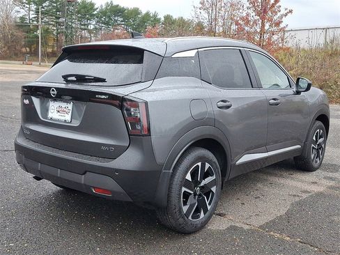 New 2026 Nissan Kicks SV w/ Cold Weather Package image 5