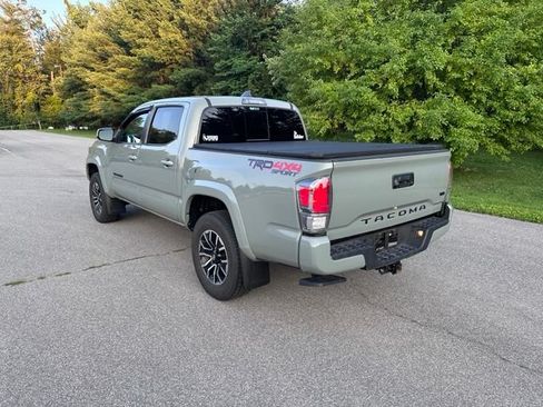 Used 2023 Toyota Tacoma TRD Sport w/ Black Out Package (TMS) AWD/4WD image 5