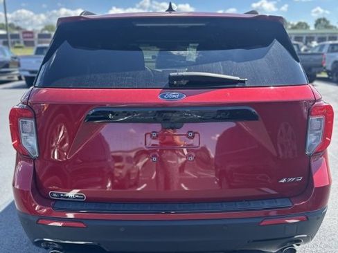 Used 2023 Ford Explorer ST-Line image 8