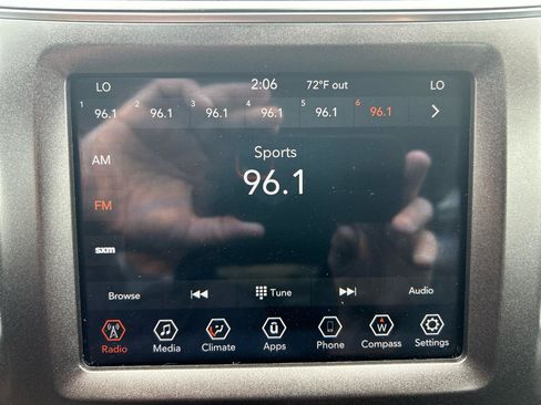Used 2020 Jeep Cherokee Trailhawk AWD/4WD image 13
